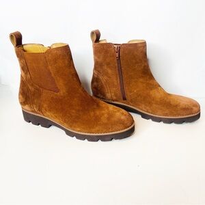 Vionic Brighton Suede Zip Ankle Bootie Size 7.5